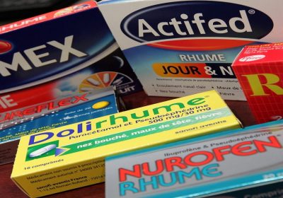 Médicaments contre le rhume : Officiellement déconseillés mais vendus sans précaution